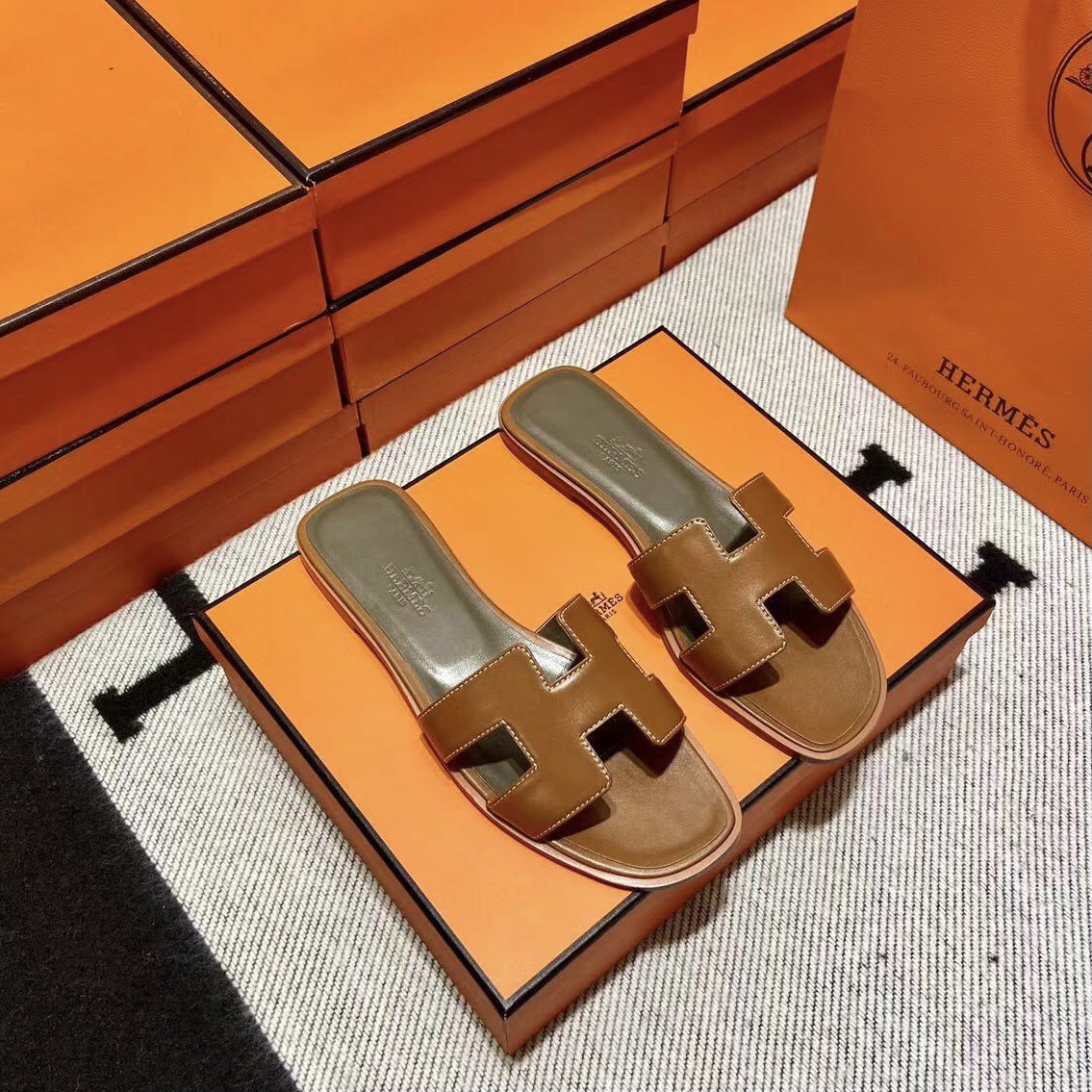 에르메스 올수공 오란 슬리퍼 샌들 스위프트 23